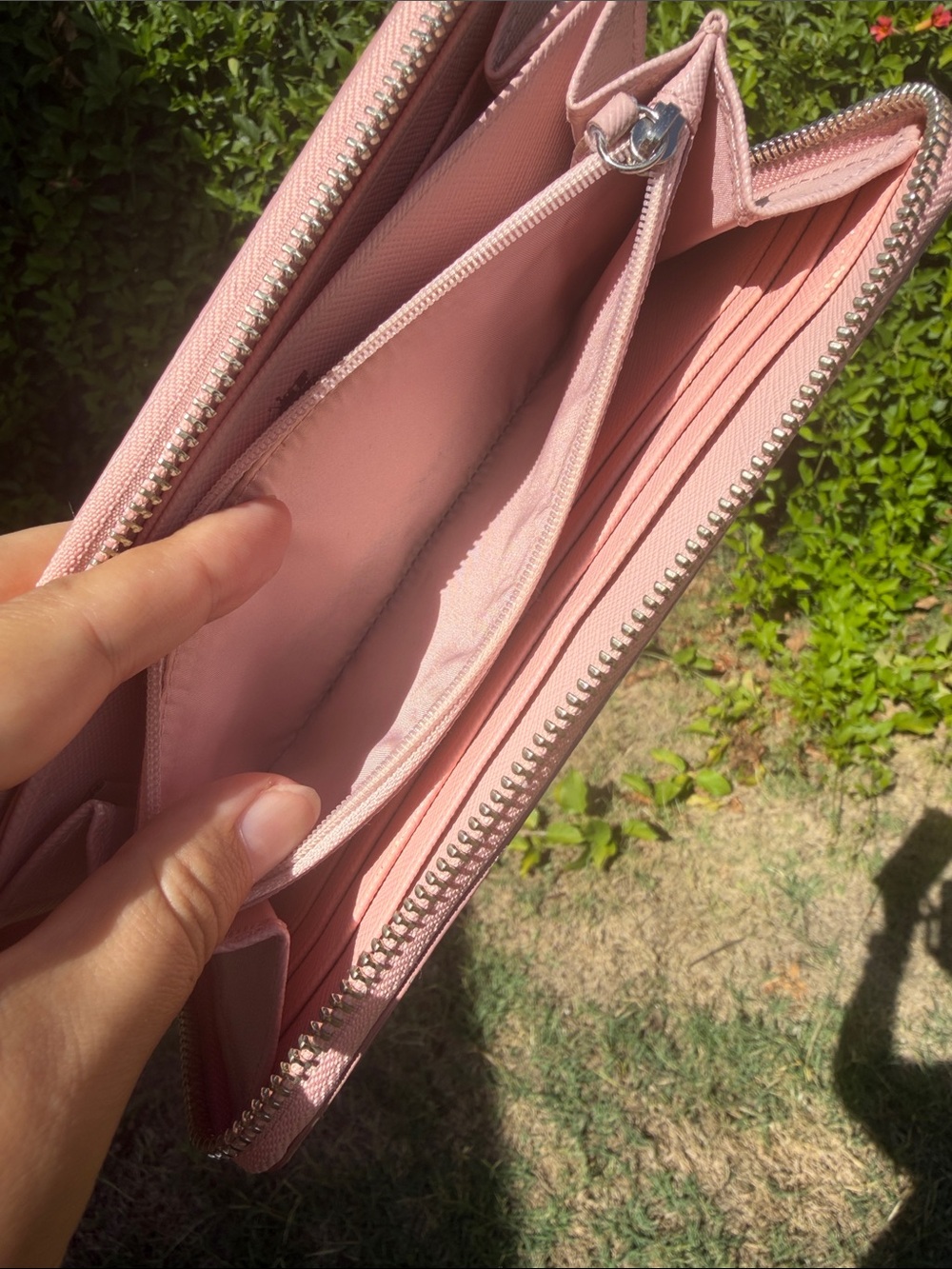 Coach Waverly Hearts F44773 Pink Signature Accordion Zip Wallet Rare - Picture 10 of 17